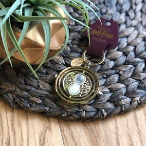 Harry Potter • Time Turner Keychain